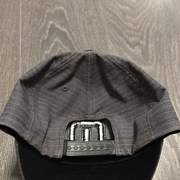 Travis Mathew Hat Bundle - Picture 2 of 4